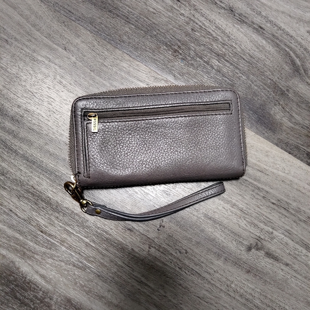 Fossil Wristlet - Picture 5 of 5